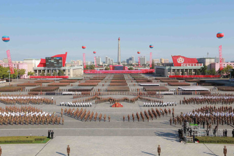 Các lễ kỷ niệm lớn ở Triều Tiên thường diễn ra hoành tráng như thế này. Ảnh: KCNA.