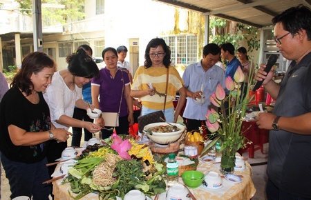 Đội Hương Quê cùng về nhì với các món ăn dân dã.