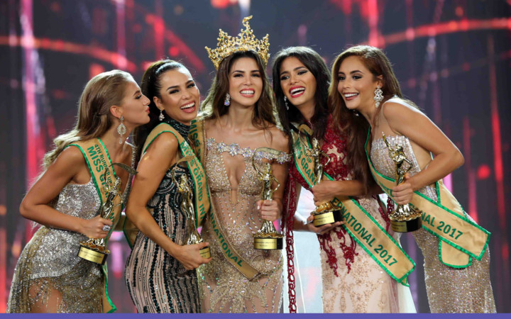 Á hậu 1 thuộc về đại diện Venezula, Á hậu 2 là người đẹp Philippines, thí sinh Puerto Rico và thí sinh Cộng hòa Czech lần lượt đoạt danh hiệu Á hậu 3 và 4.