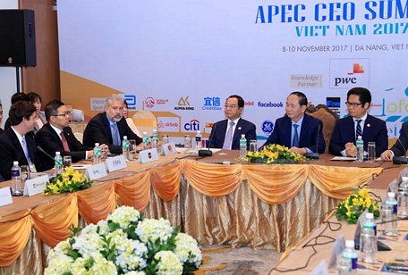 Chủ tịch nước Trần Đại Quang tiếp đoàn Liên minh Doanh nghiệp Hoa Kỳ, trong khuôn khổ các hoạt động của Tuần lễ Cấp cao APEC 2017. (Nguồn: TTXVN)