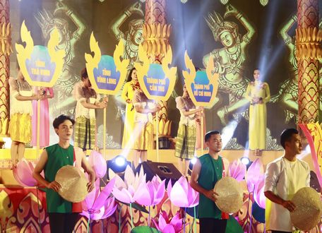 Ngày hội Khmer Nam bộ năm 2017 tại Bạc Liêu quy tụ 12 tỉnh thành ở Tây Nam bộ và Đông Nam bộ có đông đồng bào Khmer tham gia.