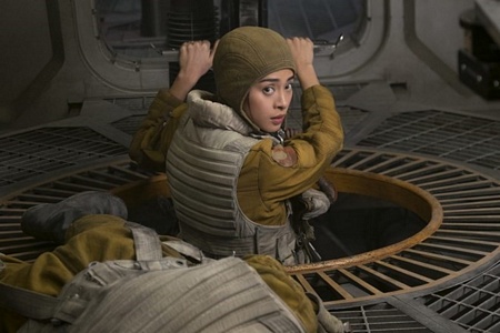 Ngô Thanh Vân vào vai xạ thủ Paige Tico trong Star Wars: The Last Jedi.
