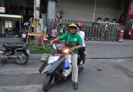 Mai Linh Bike hoạt động trên đường Mai Thị Lựu, quận 1, TPHCM           Ảnh: CAO THĂNG