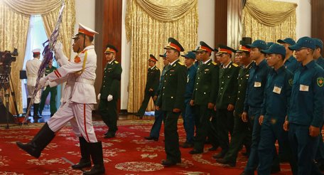 Các đơn vị quân đội vào viếng Chủ tịch nước Trần Đại Quang.