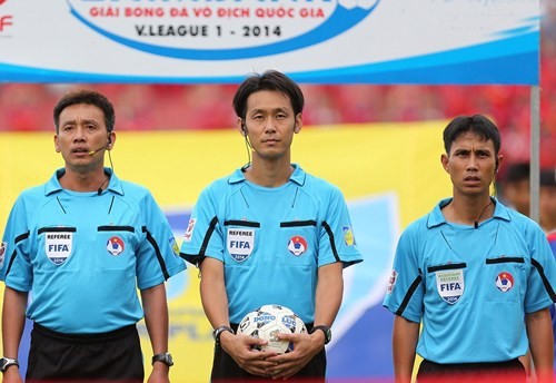 Ông từng cầm còi trong trận đấu giữa CLB Hà Nội và Thanh Hóa ở V-League 2014