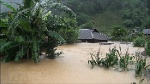 Hình ảnh nhà dân ở Sơn La chìm trong biển nước vì mưa lũ