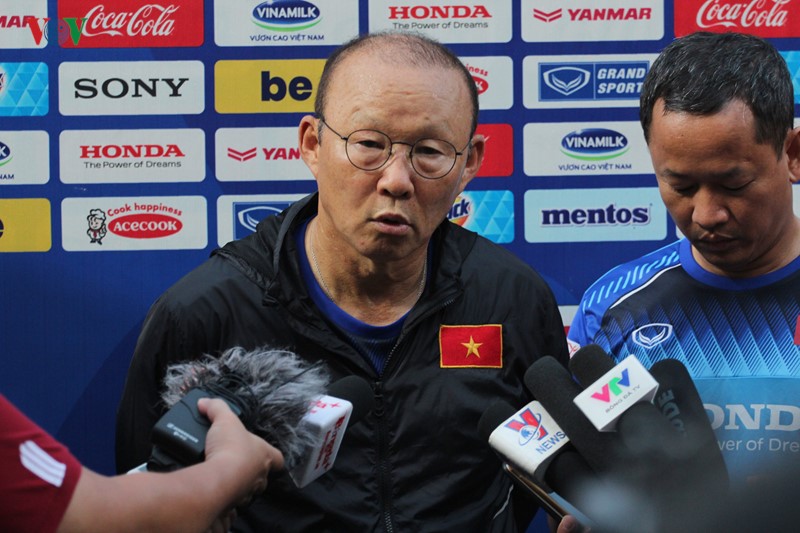 HLV Park Hang Seo cho biết quá trình đàm phán gia hạn hợp đồng với VFF đang 
