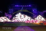 Đặc sắc màn trình diễn nghệ thuật Xòe Thái với 5.000 người tham gia