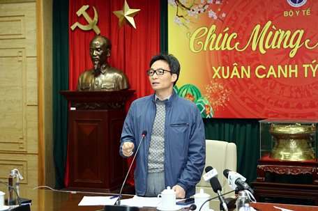 Phó Thủ tướng Vũ Đức Đam: Dịch nCoV ở Việt Nam đang được kiểm soát tốt, tuy nhiên, tình hình dịch ở Trung Quốc diễn biến phức tạp hơn. Vì vậy, chúng ta phải sẵn sàng trong mọi tình huống. Ảnh: VGP/Đình Nam