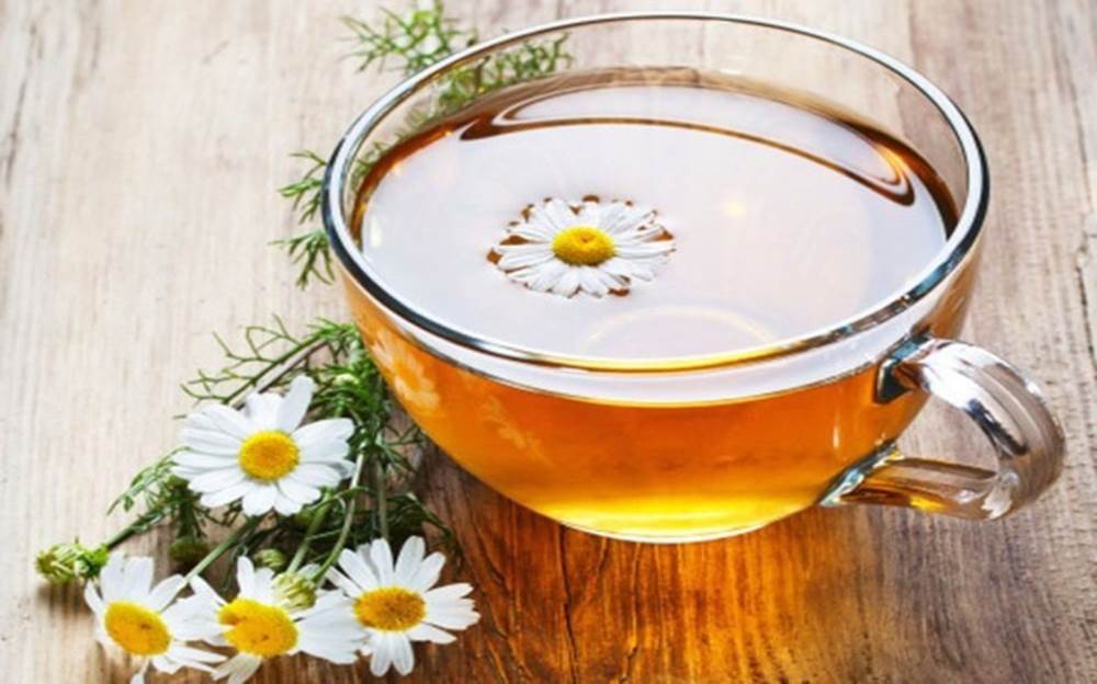 Thường xuyên uống trà: Trà hoa cúc, hoa artiso... có thể giúp thư giản, giảm căng thẳng và dễ đi vào giấc ngủ.