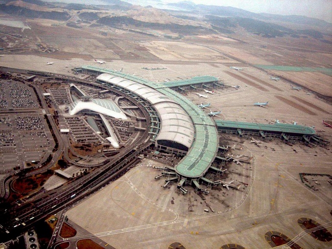 Sân bay quốc tế Incheon (Hàn Quốc): là một trong những sân bay lớn nhất thế giới.