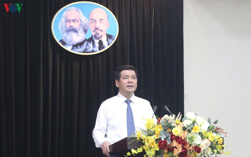 Ông Nguyễn Hồng Diên thông tin tại Hội nghị