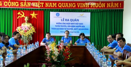  Các đại biểu tham dự hội nghị trực tuyến hưởng ứng lễ phát động của Bảo BHXH Việt Nam.