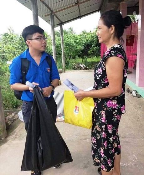 Sinh viên Nguyễn Đình Phúc luôn nhiệt huyết trong các hoạt động tình nguyện.