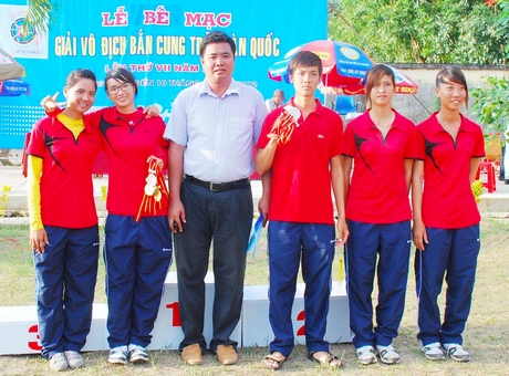 Đội Vĩnh Long tại Giải Vô địch bắn cung trẻ toàn quốc 2012- Sóc Trăng.