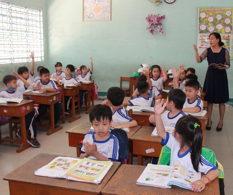 Cô Nguyễn Thị Tuyết Nhung mong muốn lương giáo viên tốt hơn để giáo viên ổn định cuộc sống, yên tâm công tác.