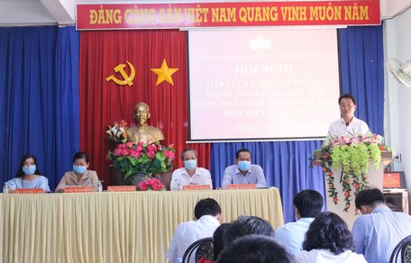 Ứng cử viên đại biểu HĐND tỉnh đơn vị số 2 trình bày chương trình hành động