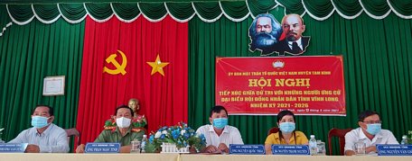 5 ứng cử viên HĐND tỉnh, đơn vị bầu cử số 9 tiếp xúc cử tri xã Phú Thịnh.