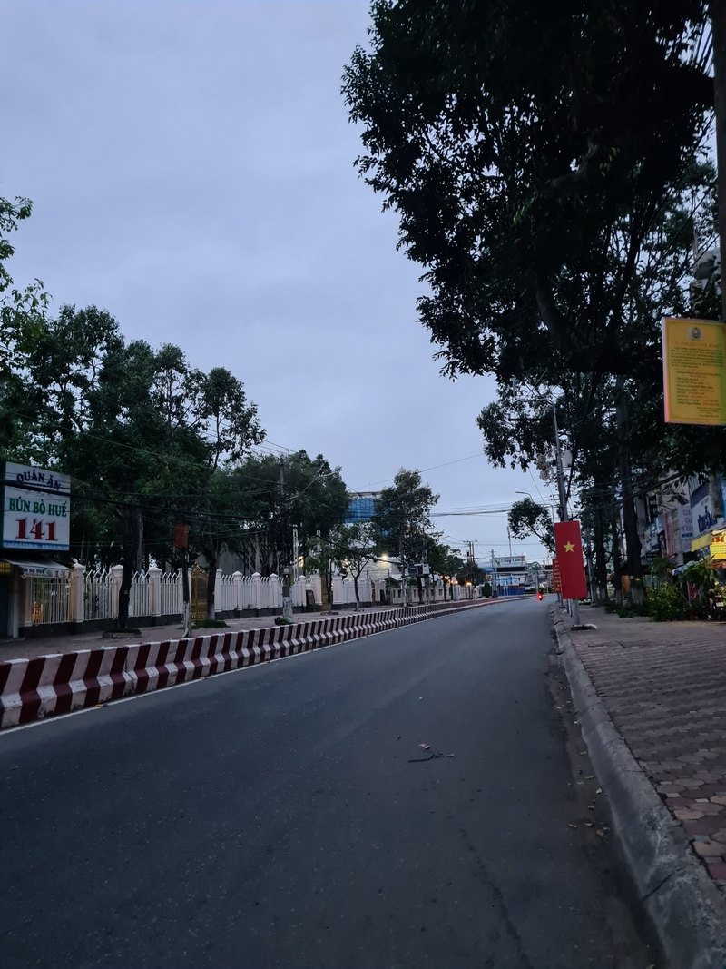 Trục đường chính Lê Thái Tổ lúc 18 giờ ngày 25/8/2021
