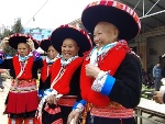 Độc đáo trang phục truyền thống của người Dao đỏ tại Cao Bằng