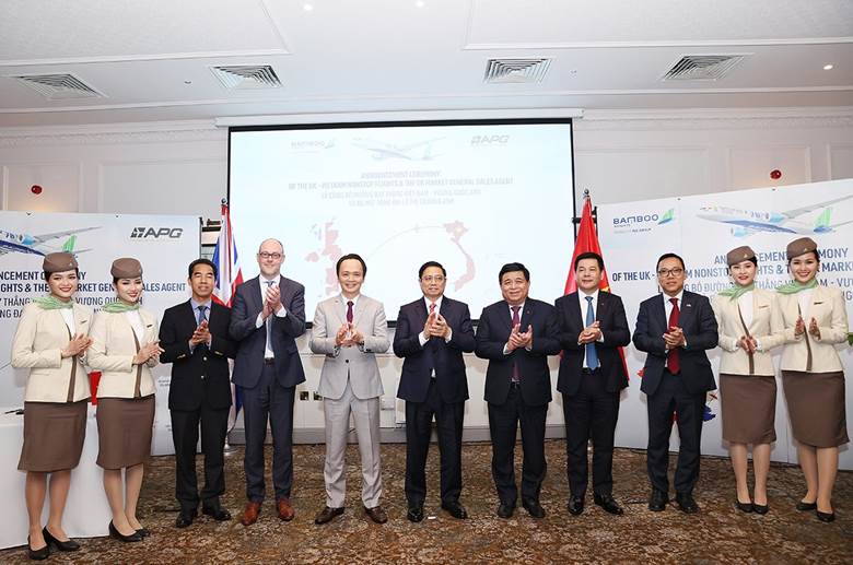 Thủ tướng Phạm Minh Chính dự Lễ ra mắt đường bay thẳng Việt Nam - Anh và Lễ công bố Tổng đại lý của hãng Bamboo Airways. 