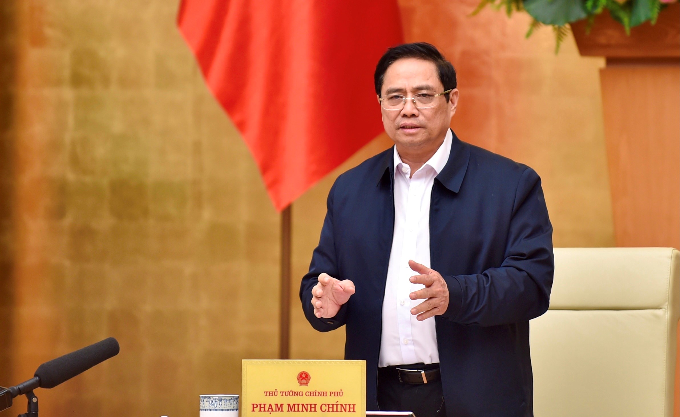 Thủ tướng Phạm Minh Chính yêu cầu các Bộ trưởng, thủ trưởng cơ quan ngang Bộ phải trực tiếp chỉ đạo công tác xây dựng và hoàn thiện thể chế - Ảnh: VGP/Nhật Bắc