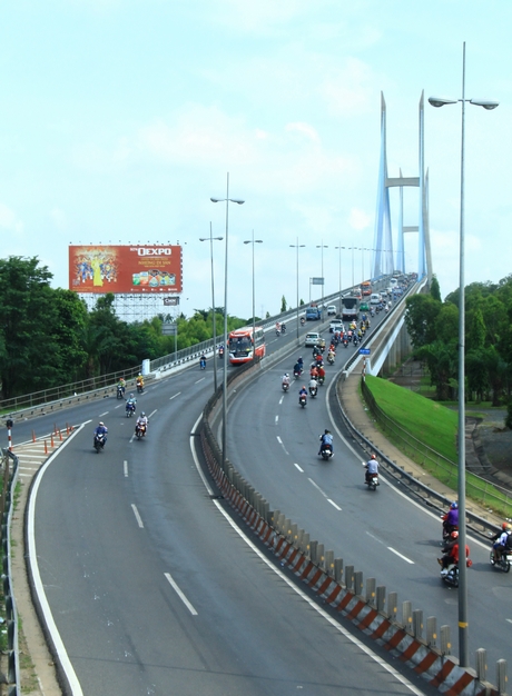 Cầu Mỹ Thuận tạo vị thế phát triển mới cho Vĩnh Long ở khu vực ĐBSCL.