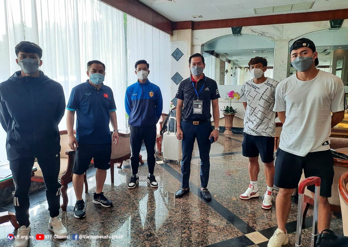 4 cầu thủ di chuyển từ Việt Nam đã kịp thời sang Campuchia để bổ sung cho lực lượng của đội U23 Việt Nam. (Ảnh: VFF).