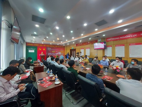 Hơn 40 doanh nghiệp trên địa bàn tham dự hội thảo về chuyển đổi số do Viettel Vĩnh Long tổ chức ngày 18/2/2022.