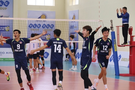 Đội bóng chuyền nam tỉnh Vĩnh Long vô địch hạng A toàn quốc 2021, giành quyền thăng hạng Đội mạnh quốc gia 2022.  Ảnh: Dương Thu