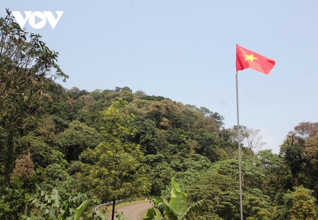 Trạm kiểm lâm U Bò nằm sâu trong lõi rừng Quốc gia Phong Nha- Kẻ Bàng, trên tuyến Hồ Chí Minh nhánh Tây.