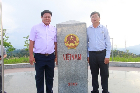 Cột mốc vừa là điểm khởi đầu của biên giới Việt Nam- Campuchia, vừa là điểm kết thúc của biên giới Việt Nam- Lào.