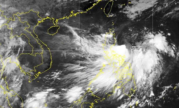 Ảnh mây vệ tinh cho thấy vùng mây bao trùm đảo Luzon (Philippines) - Ảnh: NCHMF