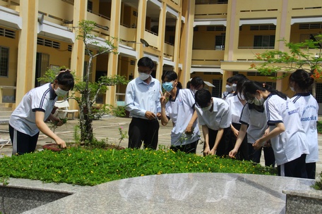 Học sinh Trường THPT Hoàng Thái Hiếu năng động, tự tin trong việc học và cả trong phong trào.