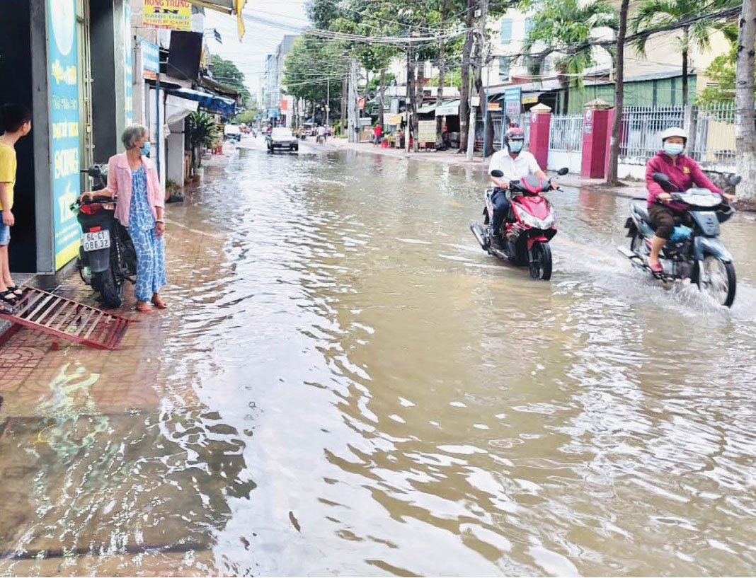 Nhiều đô thị đang chịu áp lực lớn về thoát nước chống ngập.