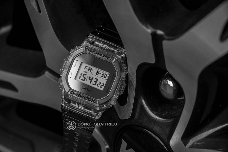  Mức giá chính hãng dao động từ 3.3 - 3.4 triệu đồng cho mẫu đồng hồ G Shock DW-5600SK-1DR tại Hải Triều