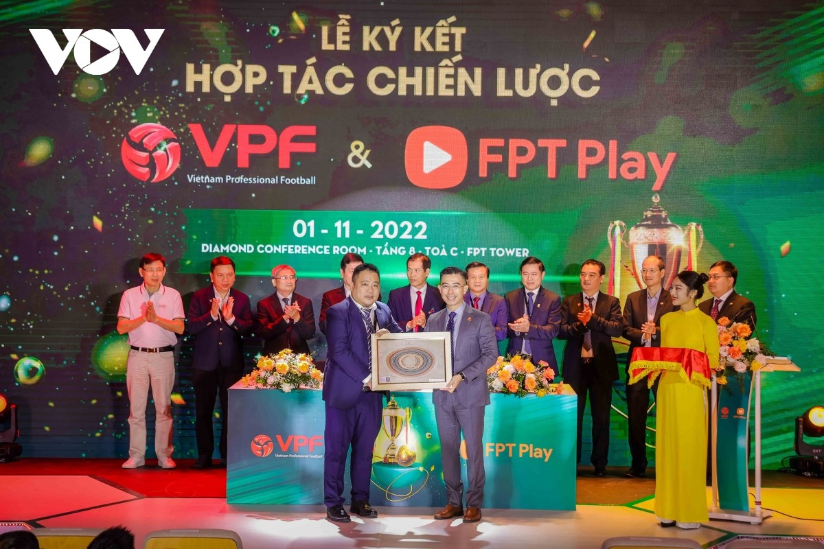 VPF và FPT đã chính thức ký kết hợp tác chiến lược, hướng đến bước đột phá nhằm nâng cấp các giải bóng đá chuyên nghiệp của Việt Nam.