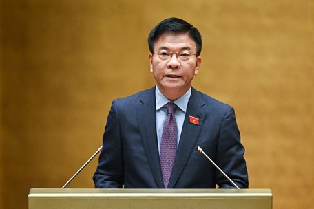 Bộ trưởng Bộ Tư pháp Lê Thành Long báo cáo về công tác thi hành án năm 2022 - Ảnh: VGP/LS