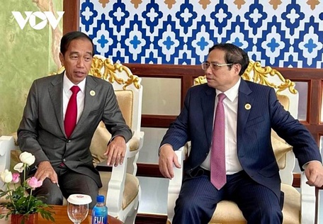  Thủ tướng Chính phủ Phạm Minh Chính gặp Tổng thống Indonesia Joko Widodo. 