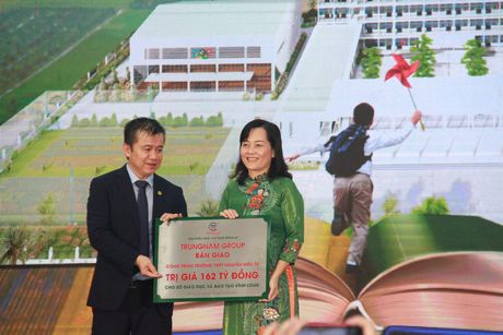 Tập đoàn Trung Nam bàn giao công trình Trường THPT Nguyễn Hiếu Tự