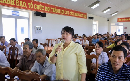 Đại biểu Quốc hội tiếp xúc cử tri huyện Bình Tân, Mang Thít.
