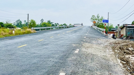 Cầu Từ Tải kết nối Mỹ Hòa và nội ô TX Bình Minh.