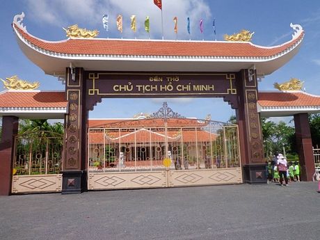  Đền thờ Bác Hồ ở Bạc Liêu được đánh giá là một trong những Đền thờ Bác đẹp nhất ở khu vực đồng bằng sông Cửu Long. Ảnh: iSchool Vietnam