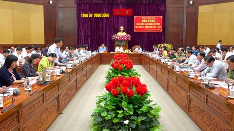  Quang cảnh hội nghị BCH Đảng bộ tỉnh lần thứ 11.