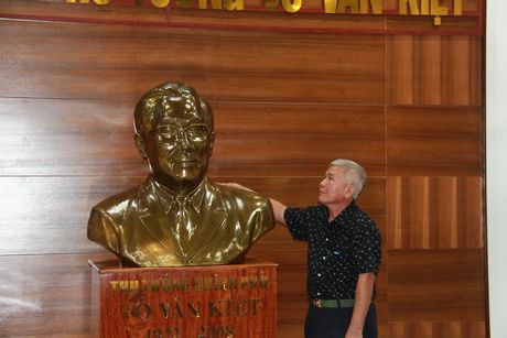 Ông Trần Văn Nuôi vẫn thường xuyên đến viếng Khu lưu niệm Thủ tướng Võ Văn Kiệt