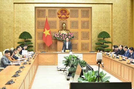 Phó Thủ tướng Lê Minh Khái: Xử lý nghiêm các hành vi lợi dụng nhu cầu đi lại của bà con tăng cao để tăng giá vé bất hợp lý, sai quy định của pháp luật. Ảnh VGP/Quang Thương