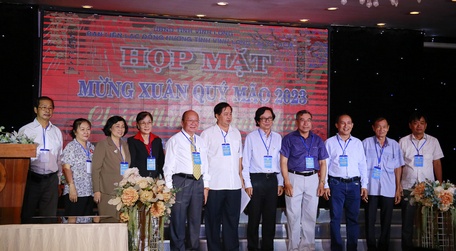 Công bố Ban Liên lạc Đồng hương Vĩnh Long tại TP Hồ Chí Minh.