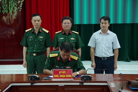 Hội đồng Nghĩa vụ quân sự tỉnh Vĩnh Long tổ chức Hội nghị  Hiệp đồng giao, nhận quân năm 2023 với các đơn vị.
