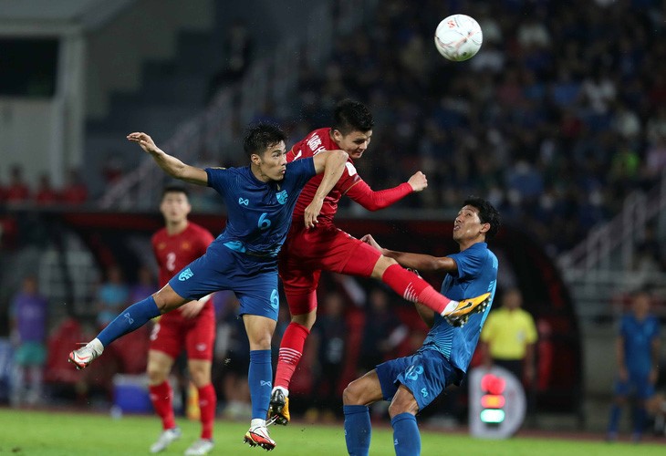 Quang Hải thi đấu khá mờ nhạt ở AFF Cup 2022 nên không được nhiều phiếu bầu ở giải thưởng Quả bóng vàng Việt Nam 2022 - Ảnh: NGUYÊN KHÔI