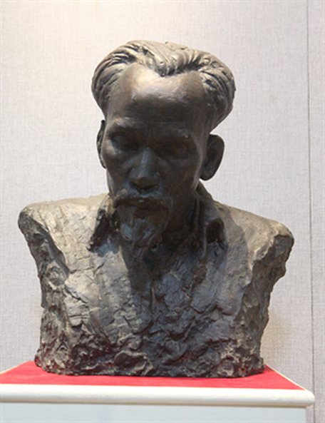 Bức tượng chân dung Chủ tịch Hồ Chí Minh của nhà điêu khắc Nguyễn Thị Kim được công nhận bảo vật quốc gia - Ảnh: Bảo tàng Lịch sử quốc gia